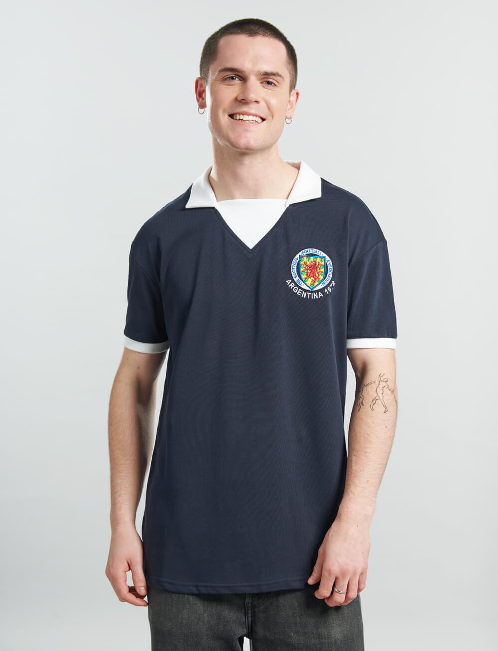 Official Team Scotland 1978 Retro Jersey - Navy - The World Football Store
